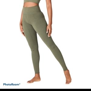 Fabletics High-Waisted Seamless Rib Legging